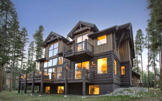 Breckenridge, Colorado USA | 5-Bed Home Mountain Views