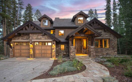 Breckenridge, Colorado USA | 5-Bed Home Mountain Views