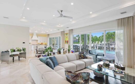 Delray Beach, Florida USA | 5-Bed Waterfront Estate