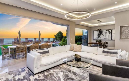 Encinitas, San Diego California | 5-Bed Estate With Ocean Views