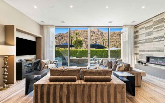 Indian Wells, California | 4-Bed Chalet With Desert Views