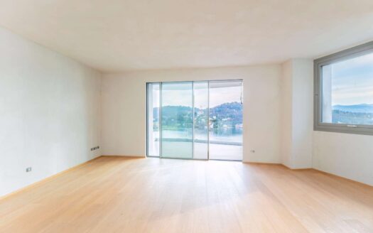 Laveno, Italy | 2-Bed Apartment With Lake Views