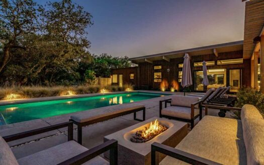 Napa, California | 5-Bed Chalet On Silverado Trail