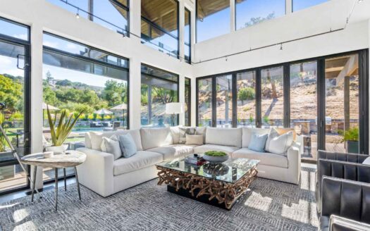 Napa Valley, Napa California | 4-Bed Chalet With Guest House