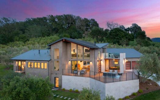 Napa, California | 4-Bed Chalet In Downtown Napa