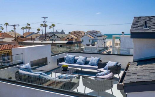 Newport Beach, California | 3-Bed Chalet With Beach Access