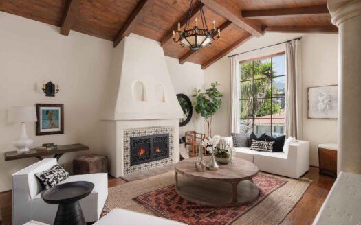 Santa Barbara, California | 4-Bed Chalet With 360 Views