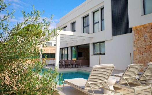 Son Veri Nou, Mallorca Spain | 4-Bed Villa Second Sea Line