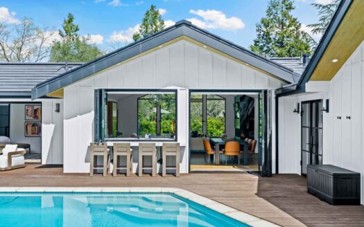 St. Helena, California | 4-Bed Chalet In Wine Country