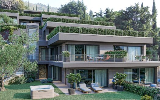 Torri del Benaco, Lake Garda Italy | 2-Bed Apartment With Roof Terrace