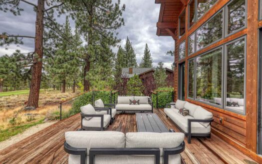 Lake Tahoe, Truckee California | 4-Bed Chalet With Golf Course Proximity