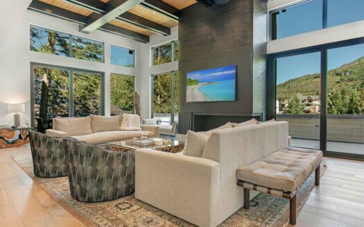 Vail, Colorado | 5-Bed Estate Forest Road