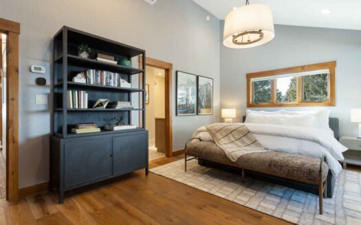 Vail, Colorado | 4-Bed Chalet With Wraparound Deck