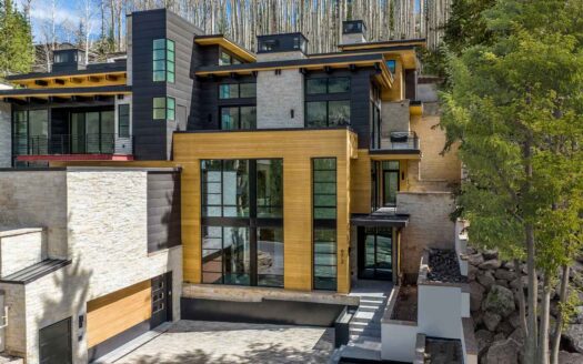 Vail, Colorado | 5-Bed Estate Forest Road