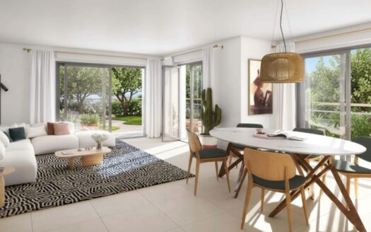 Antibes, France | 2-Bed Apartment Near Beach