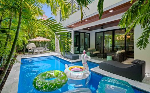 Fort Lauderdale, Florida | 4-Bed Chalet With Plunge Pool