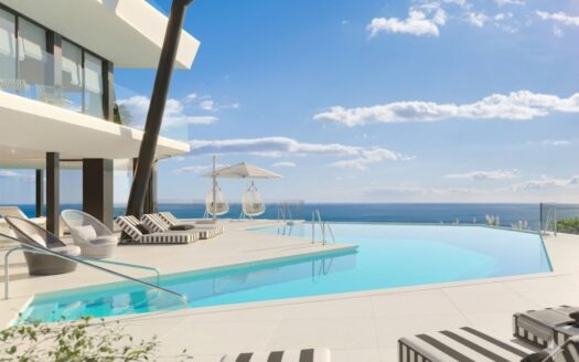 Fuengirola, Costa del Sol Spain | 3-Bed Apartment With Sea Views
