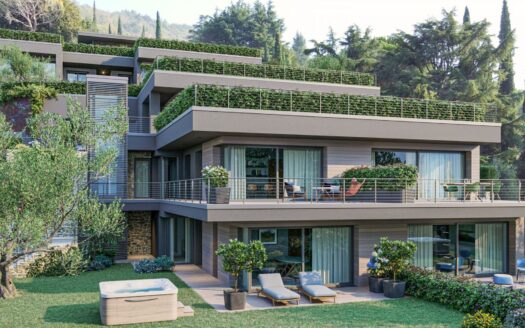 Garda, Lake Garda Italy | 2-Bed Apartment With Hot Tub