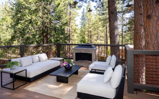 Lake Tahoe, Incline Village Nevada | 5-Bed Chalet With Lake Views