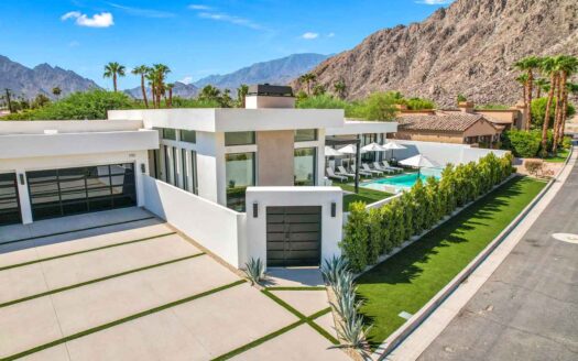 La Quinta, California | 4-Bed Chalet With Pool