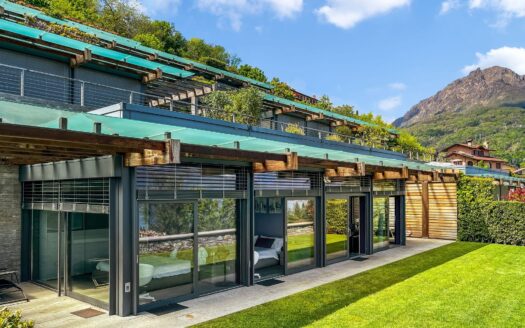 Menaggio, Lake Como Italy | 4-Bed Apartment With Lake Views