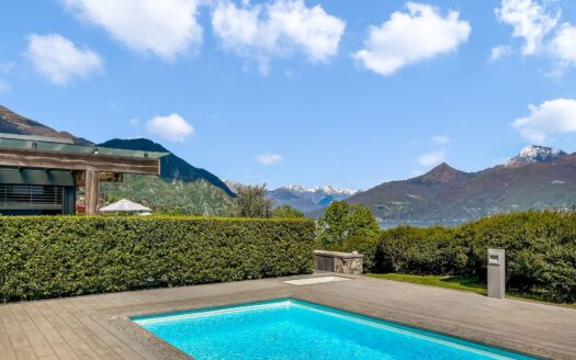 Menaggio, Lake Como Italy | 4-Bed Apartment With Lake Views