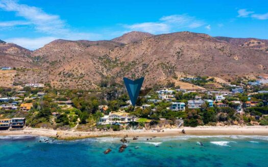 Newport Beach, California | 4-Bed Chalet On Grand Canal