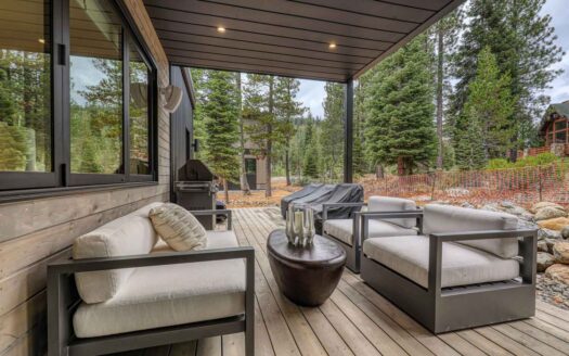 Lake Tahoe, Olympic Valley California | 4-Bed Apartment With Hiking Trail Access