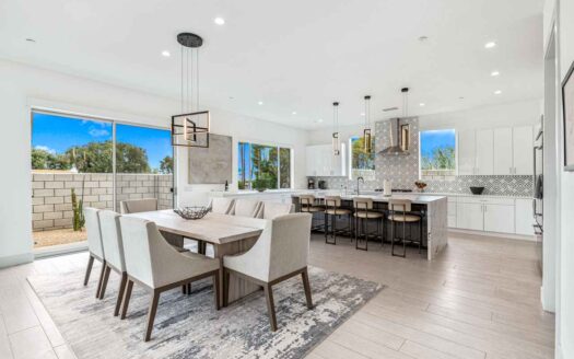 Palm Desert, California | 4-Bed Chalet With Modern Design