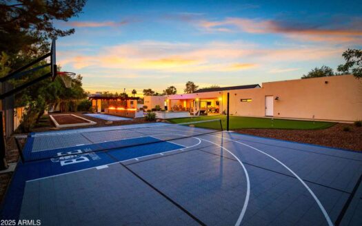 Scottsdale, Arizona | 5-Bed Resort Estate With Sports Courts