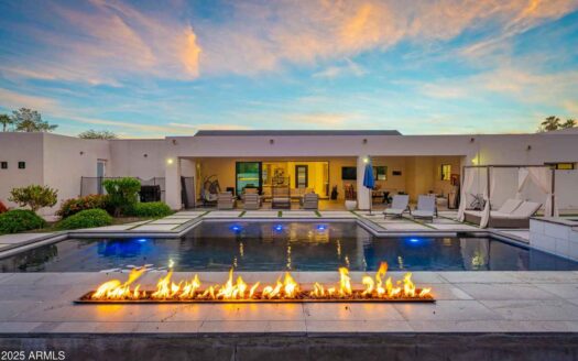 Scottsdale, Arizona | 5-Bed Resort Estate With Sports Courts
