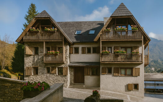 Tredós, Baqueira Spain | 4-Bed House Ski-In Access