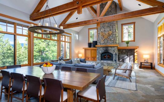 Lake Tahoe, Truckee California | 4-Bed Chalet With Golf Course Views