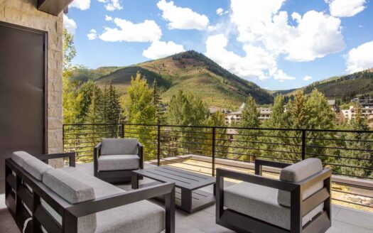 Vail, Colorado | 4-Bed Chalet Lionshead