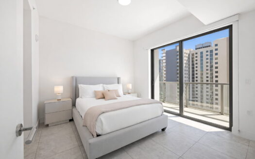Brickell, Miami Florida | Luxury 2-Bed + Den Apartment