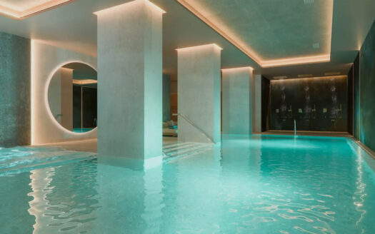 Estepona | 2-Bed Penthouse With Sea Views & Gym