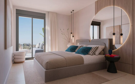 Estepona | 2-Bed Penthouse With Sea Views & Gym