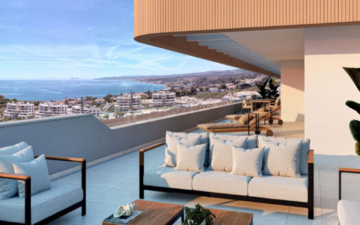 Estepona | 3-Bed Penthouse With Pool & Gym
