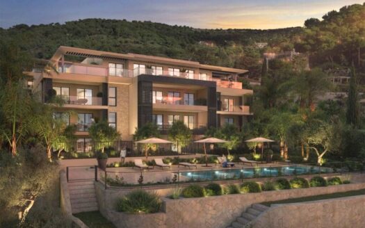 Èze, Côte d’Azur | 2-Bed Terrace Apartment With Sea & Village Views