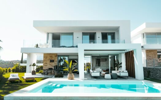 co-ownership case study second home lifestyle transformation - couple enjoying luxury villa