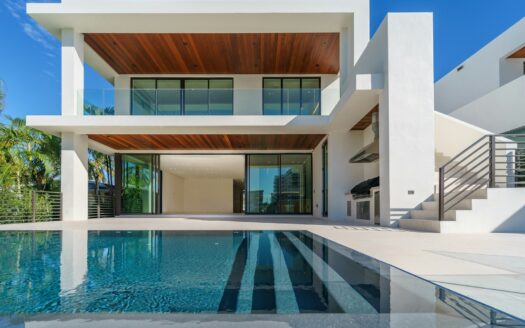 prime real estate access luxury property shortage buyers 2026 - Why Prime Real Estate Is Running Out — And How Smart Buyers Are Still Getting In